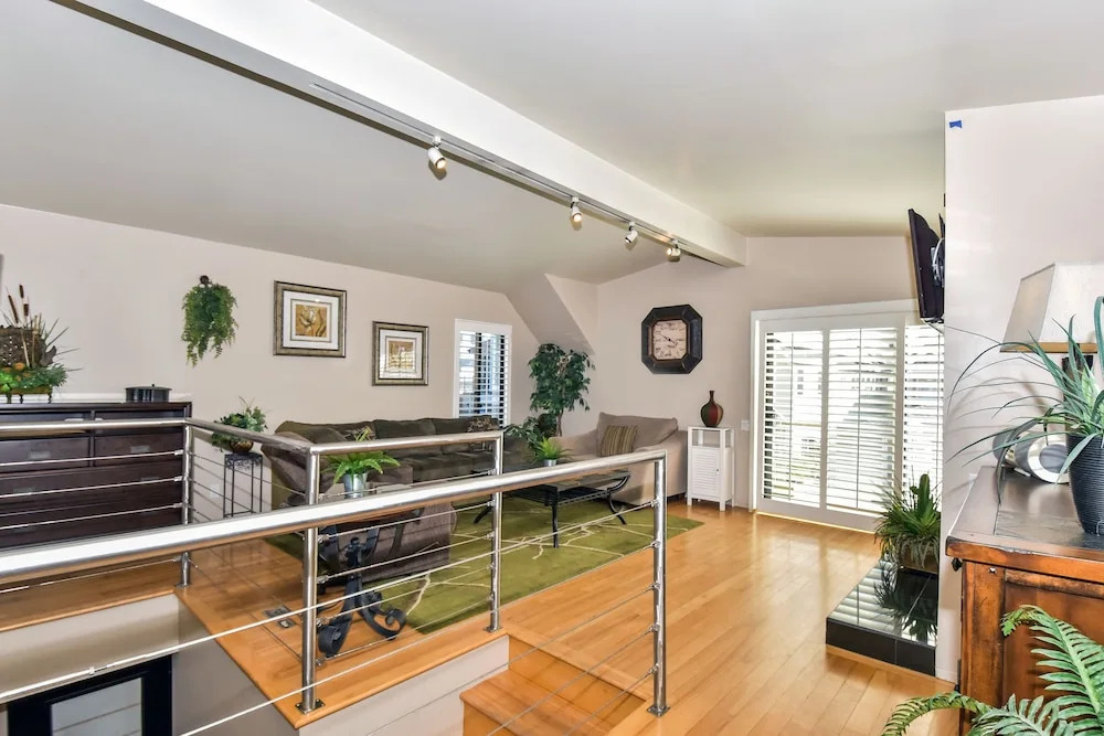303 5 35th St 68220 by RedAwning