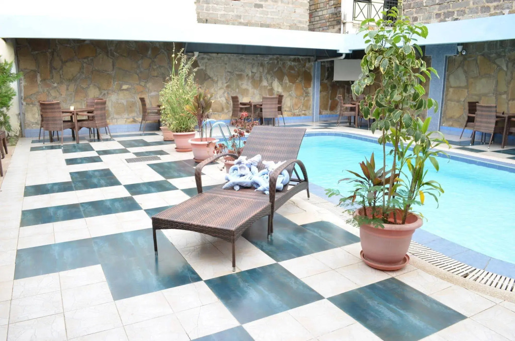 Royal City Hotel