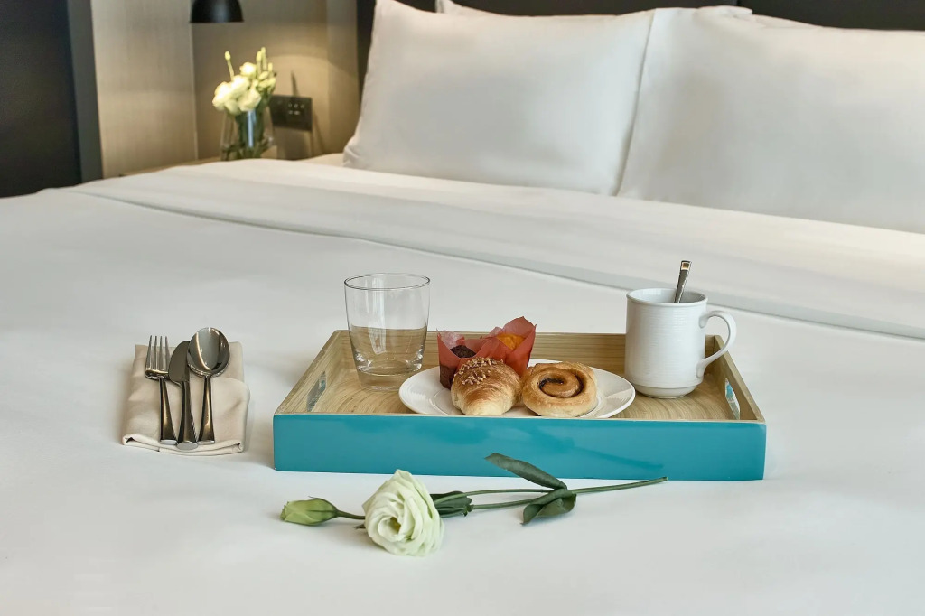 VE Hotel & Residence