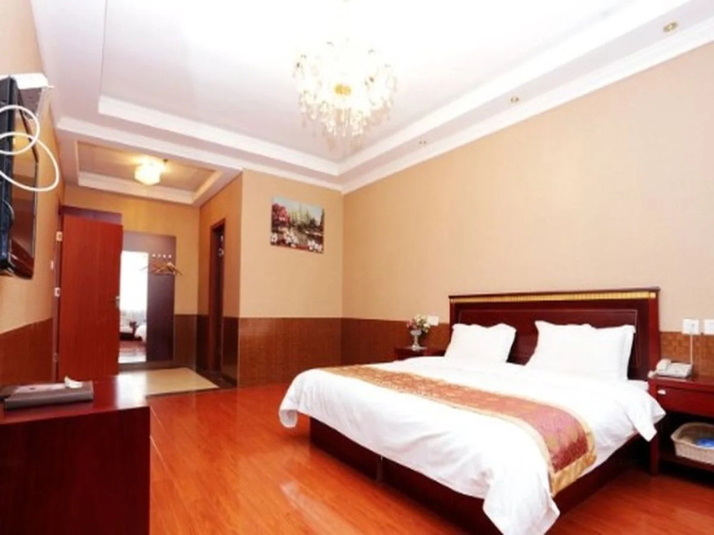 GreenTree Inn HeBei TangShan QianAn Junhe Plaza Business Hotel
