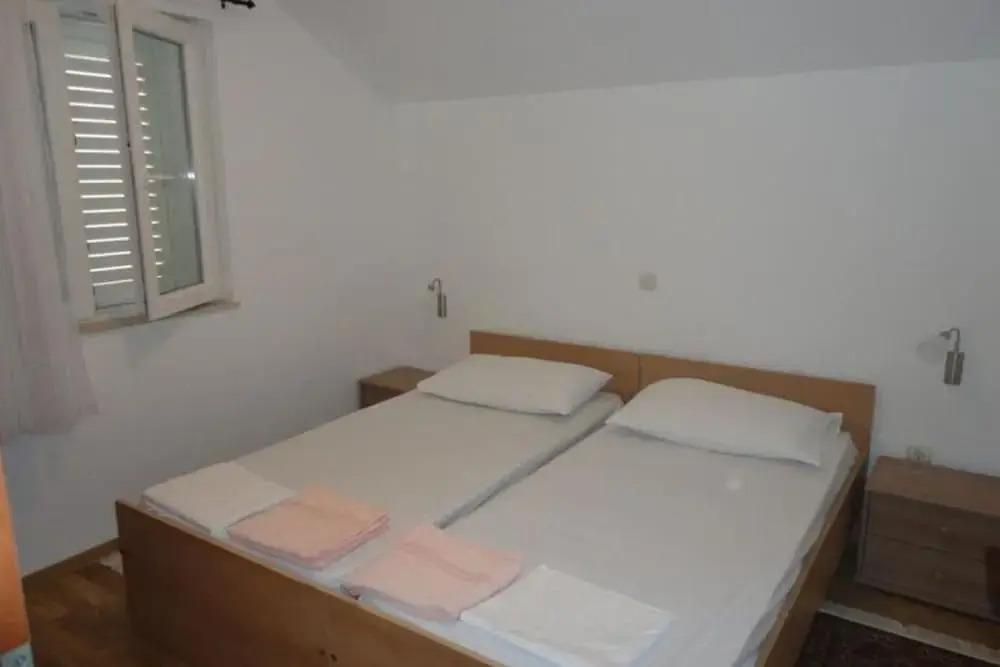 Apartments Marija Slano- Two-bedroom Apartment With Balcony and Sea View - 2