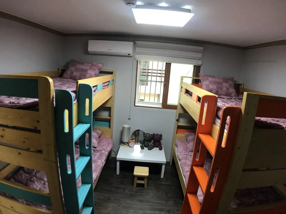 Twins Guesthouse 2