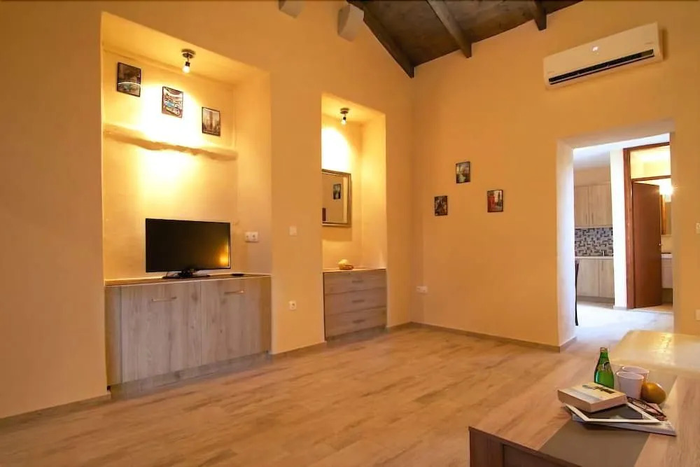 Asikiko Suites
