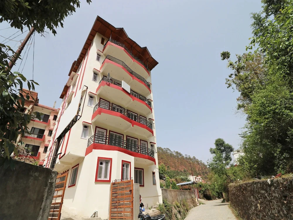 Abaan Heights by OYO Rooms
