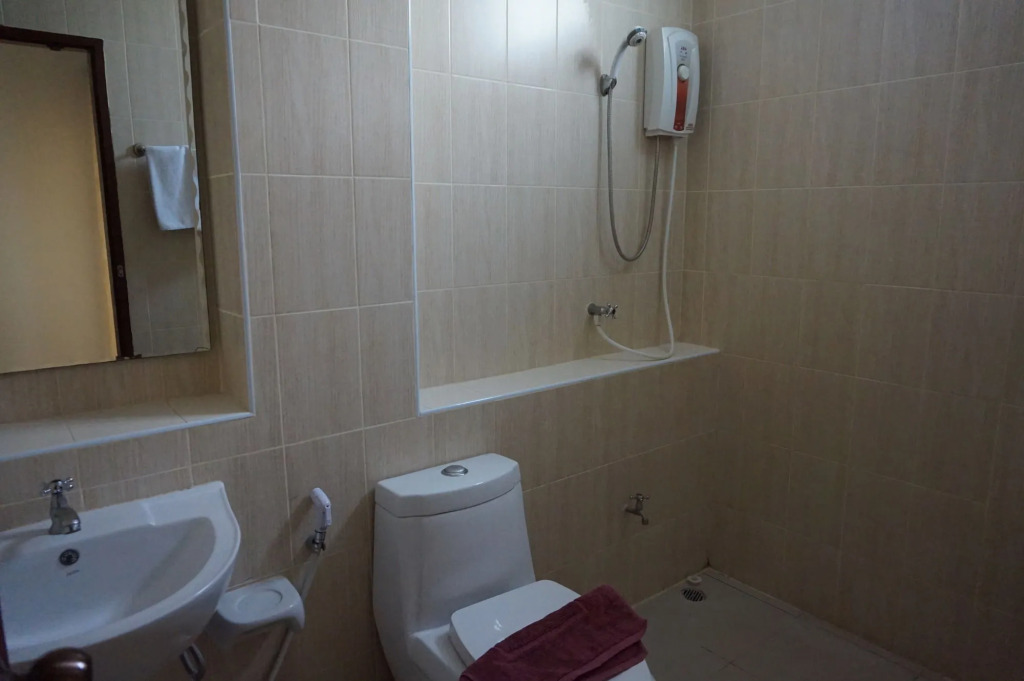 Phanthipha Residence (SHA Extra Plus)
