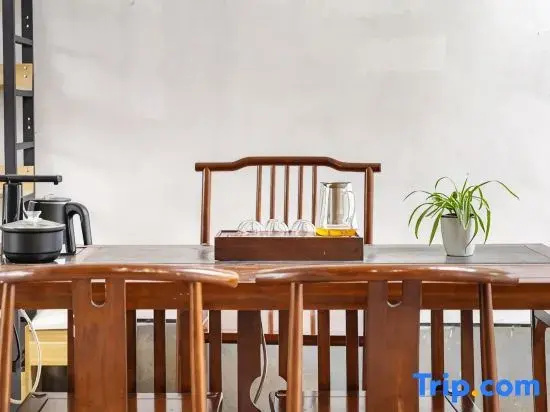 Huamanxi Homestay (Zhujiajiao Puxiang Road)