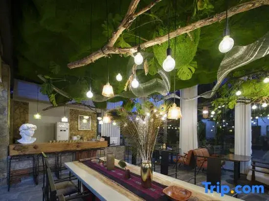 YanYujian youth hostel
