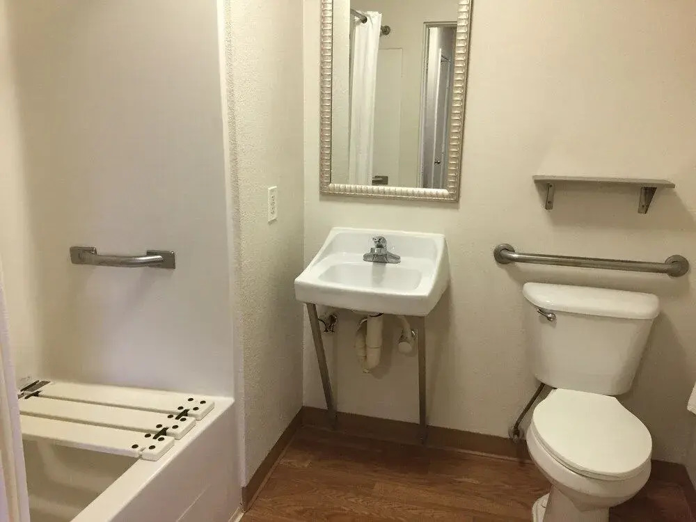 InTown Suites Extended Stay Austin TX - North Lamar
