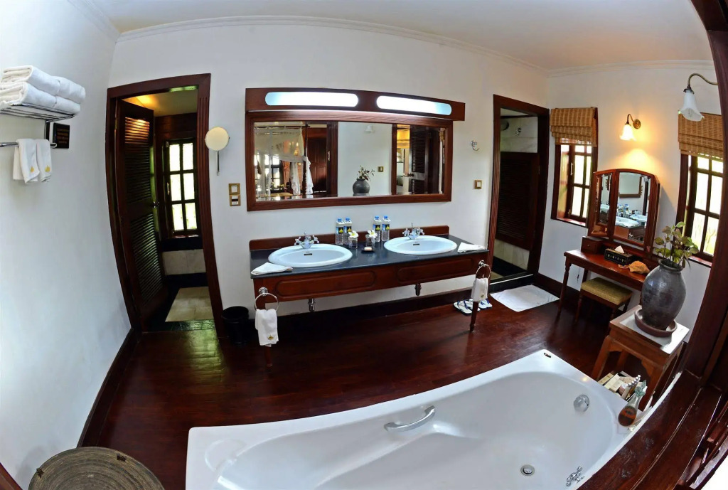 Bagan Thiripyitsaya Sanctuary Resort