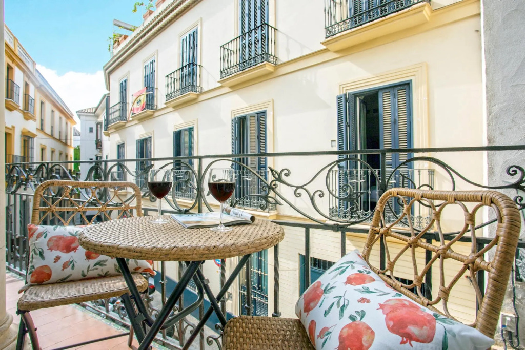 Magnificent 3BD apartment in Santa Cruz neighborhood. Aire II