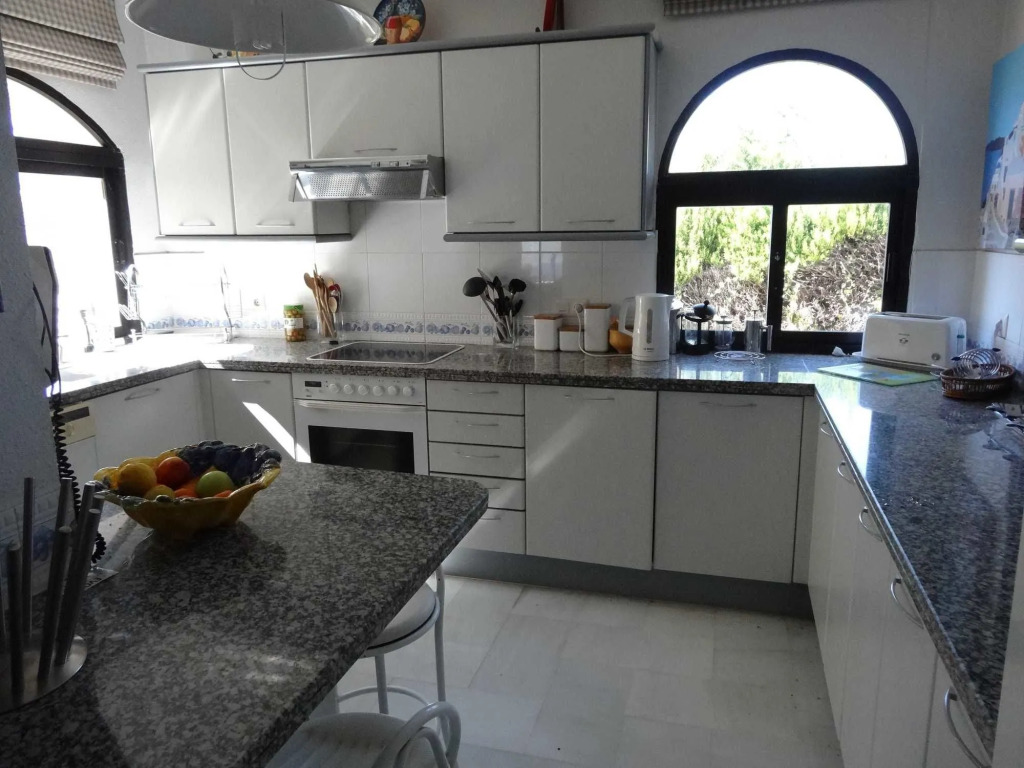 Villa El Nido with Mountain & Sea Views