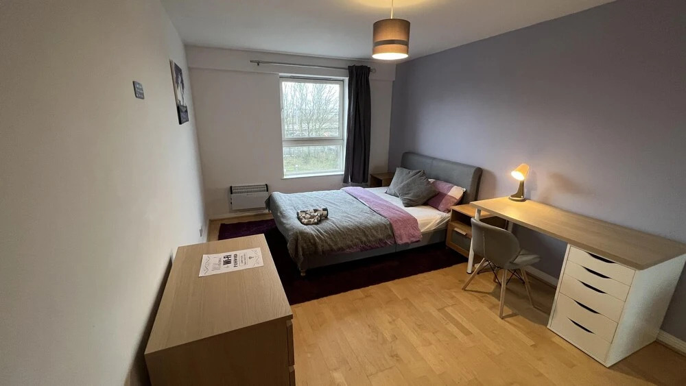 Spacious Modern 2BR Apartment Near City Center
