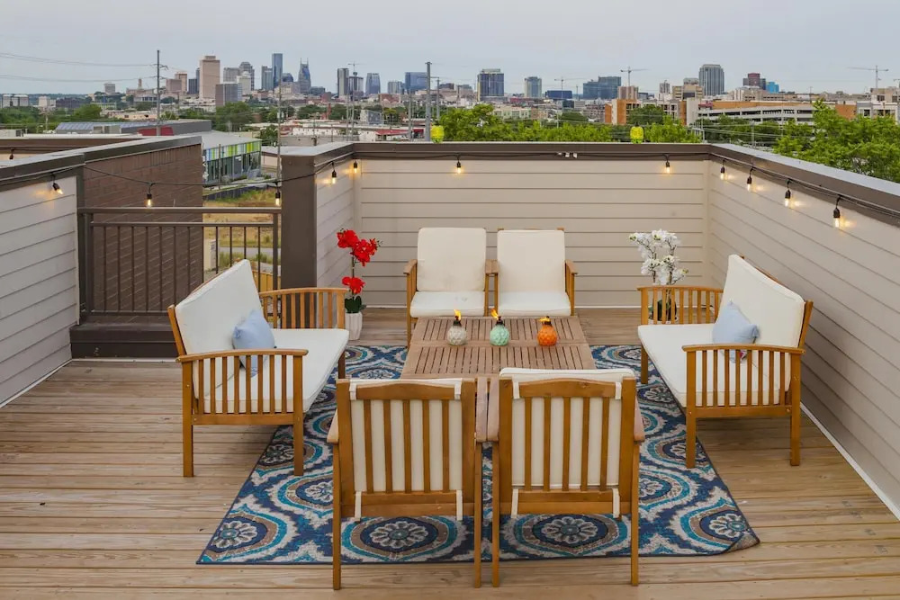 Ech3 - Hangout Suite on the Roof With Incredible Skyline Views!