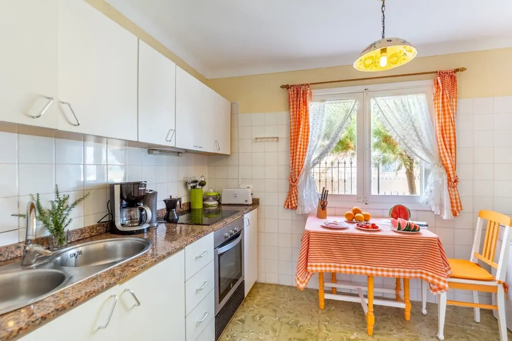 Sea side Cottage in Son Serra Marina 4 persons