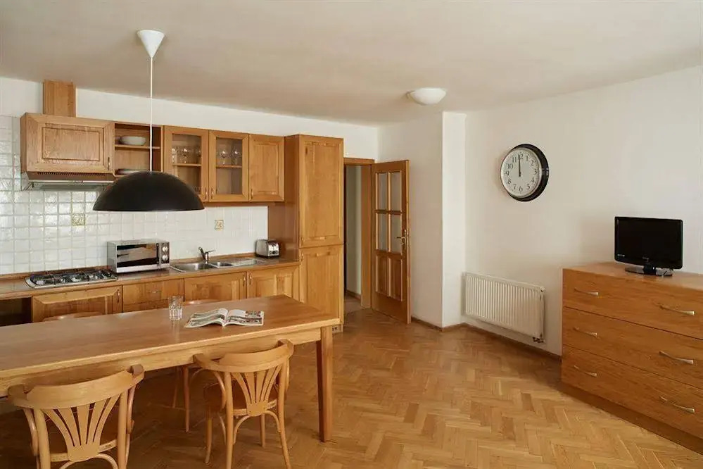 Kozna Suites