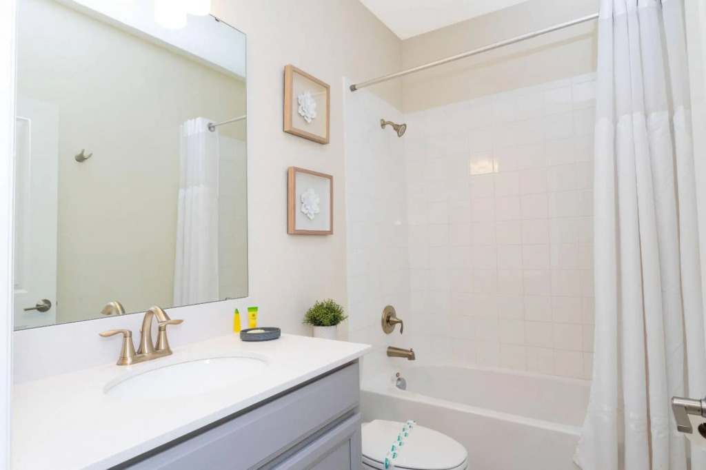 Wonderful 6bd 5bat w Golf Course Championsgate