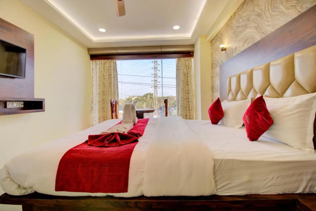 Hotel Samaira Residency,Dombivali