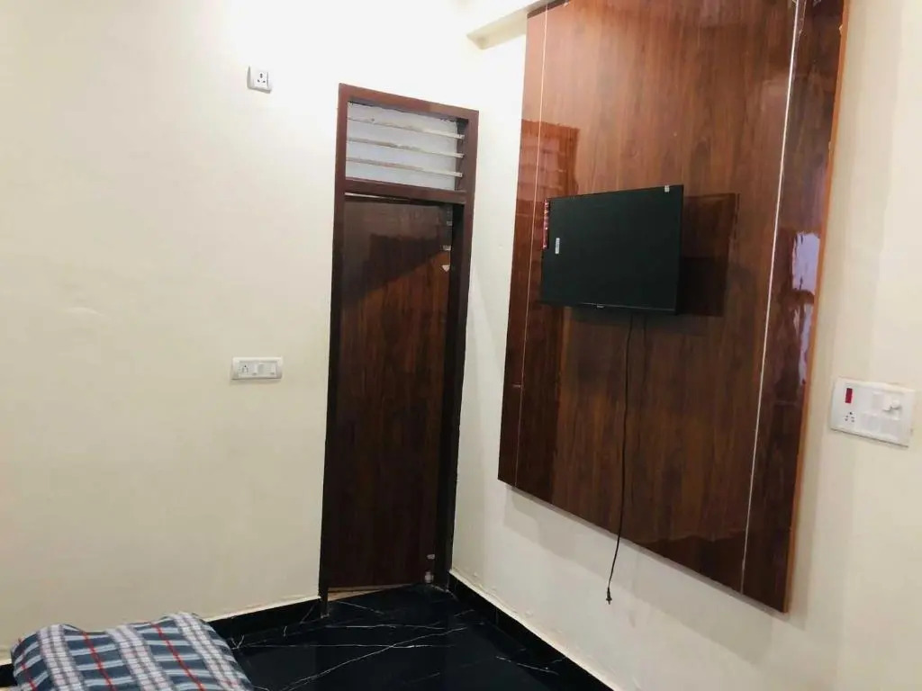 Hotel Rahul Singh by Oyo