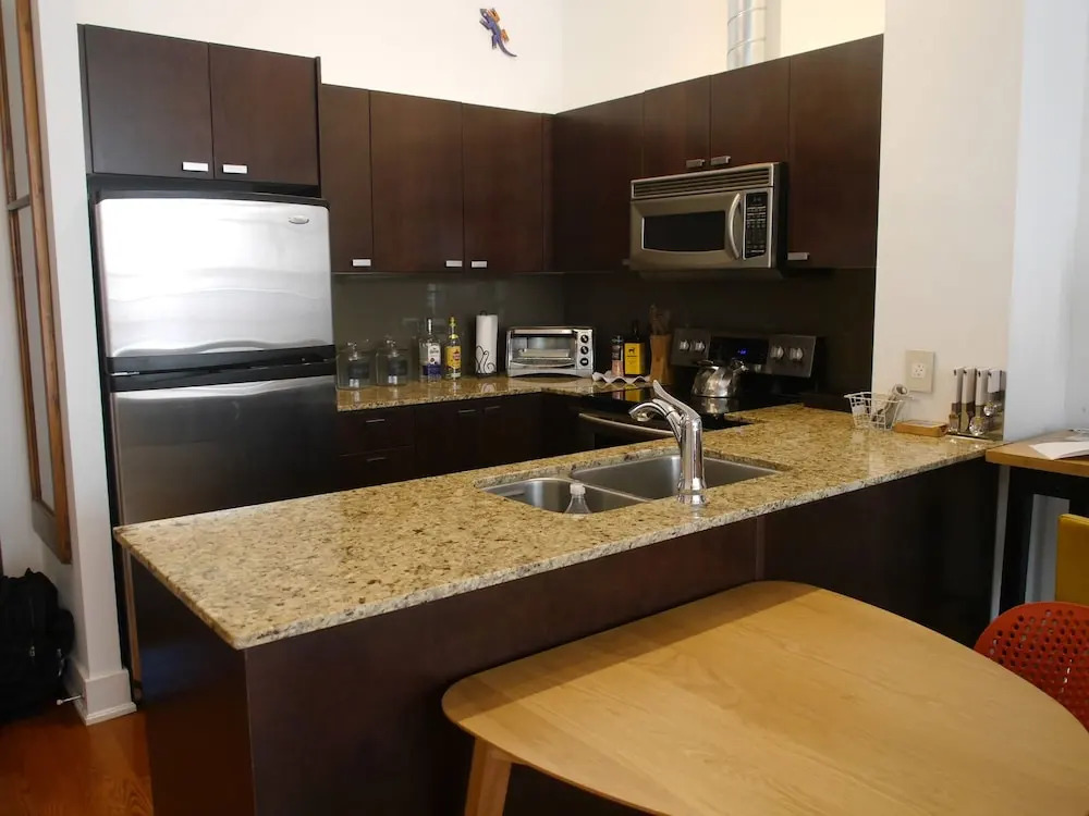 Spacious Open Condo with 2 Beds