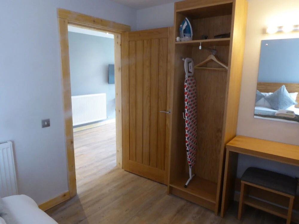 The Stables Lower Cottage 6