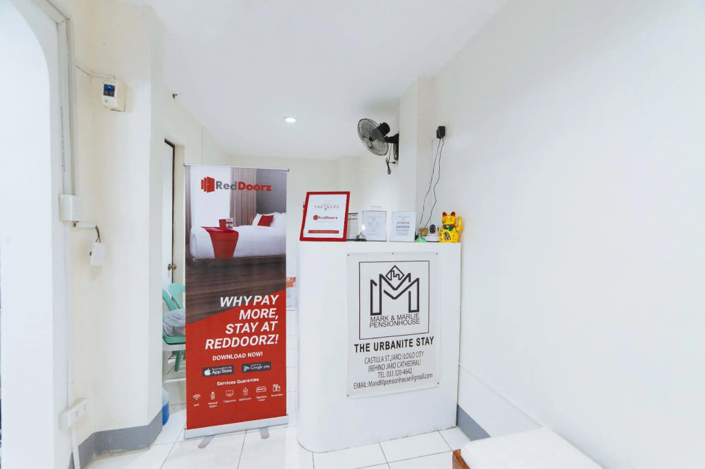RedDoorz @ Plaza Jaro Iloilo