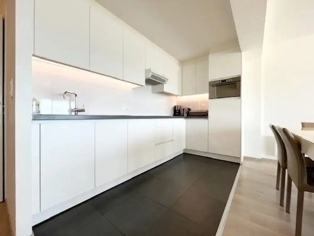 Stylish Flat With Sea Views