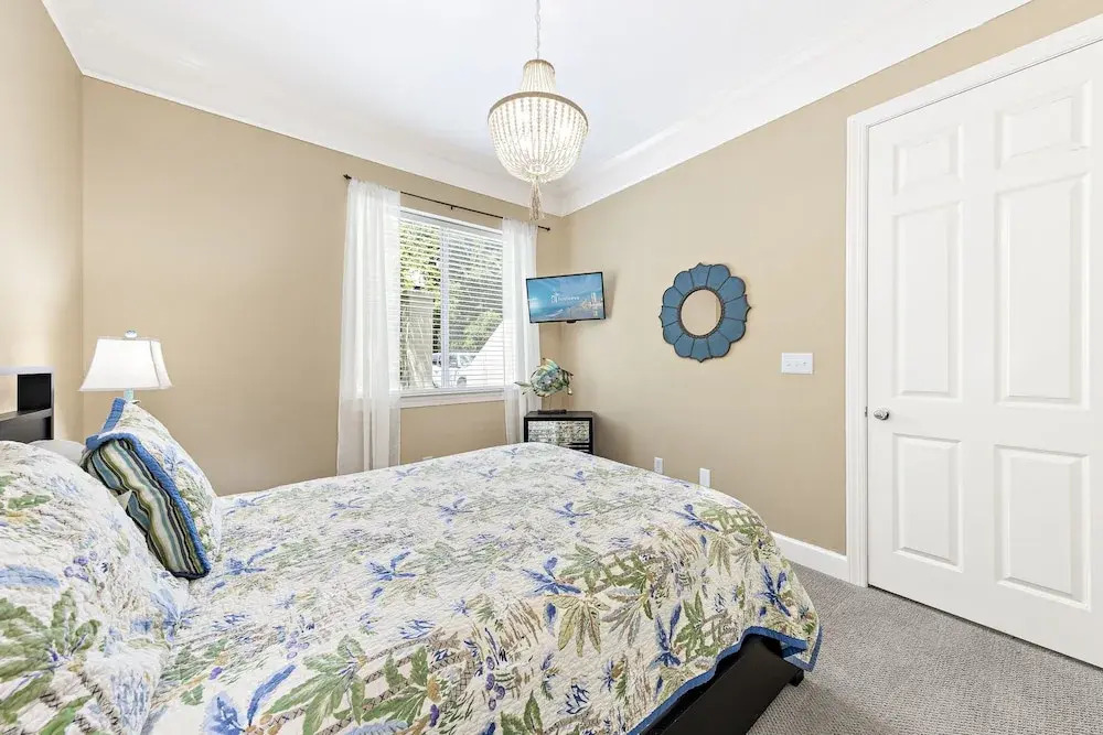 Peninsula Links B102