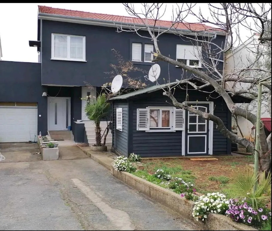 Apartment Deni