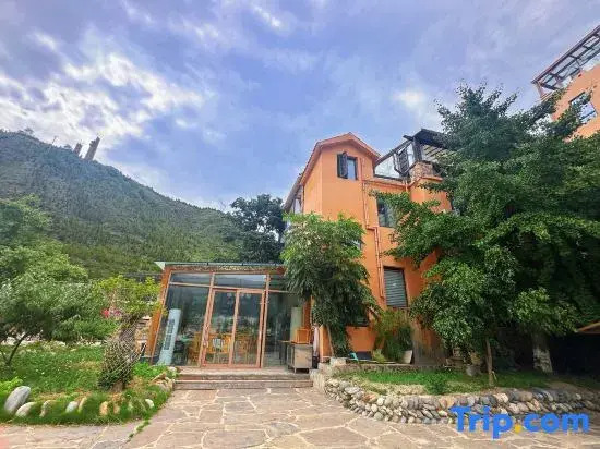 Taiji B&B Hotel