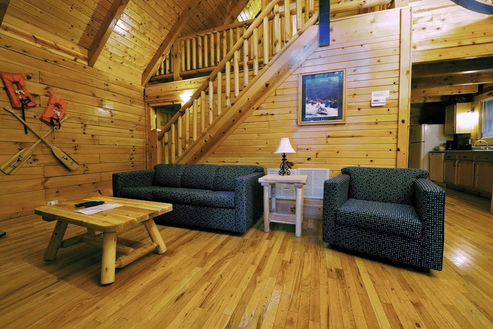 The Cabins at Pine Haven - Beckley