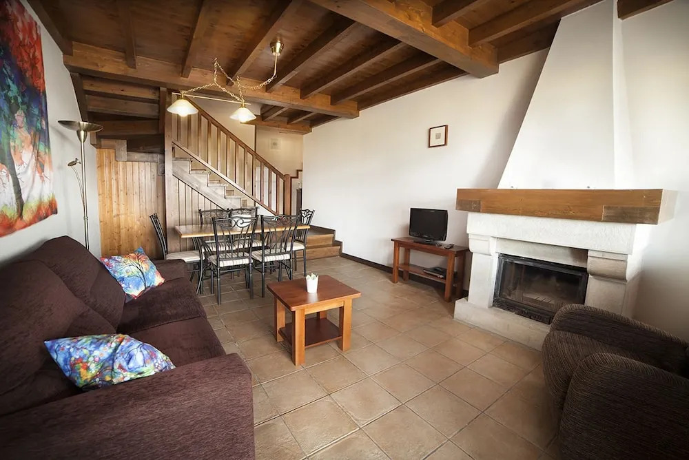 Apartamentos La Calvera