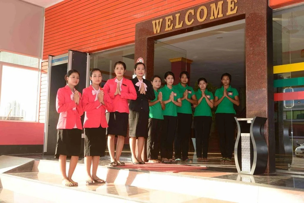 J and J Hotel
