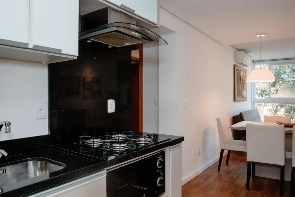 Apartamento charmoso e iluminado em bairro nobre de Gramado