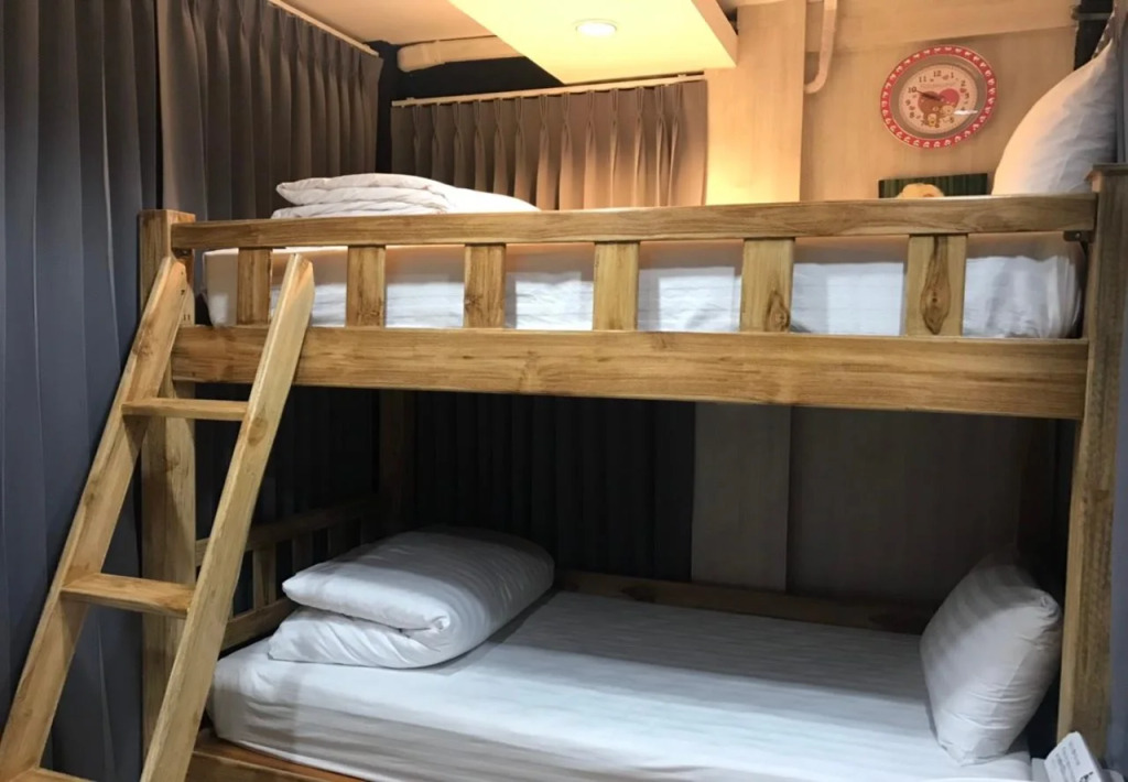 Sleep Walker Poshtel