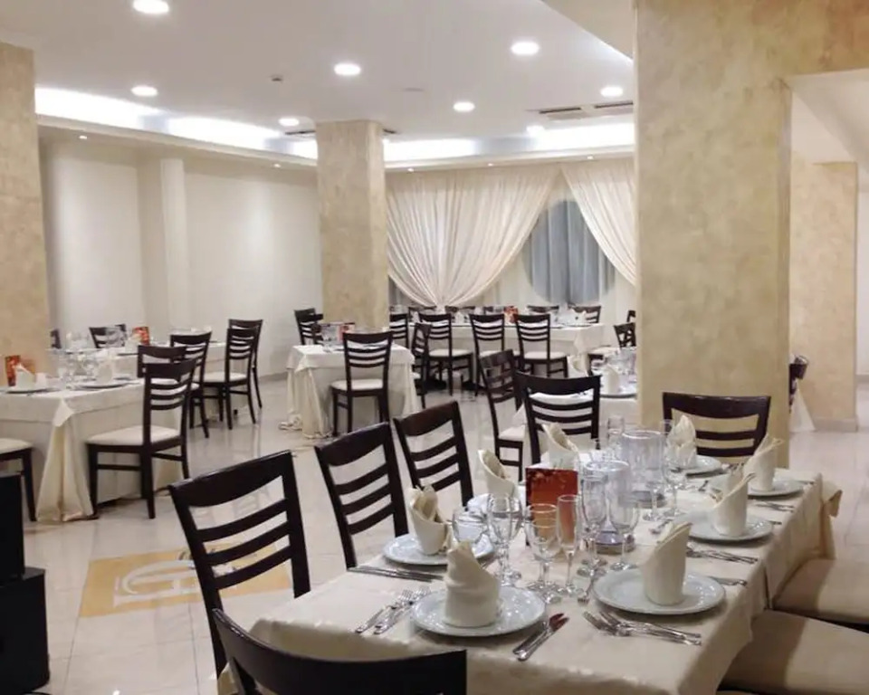 Cliffs Hotel