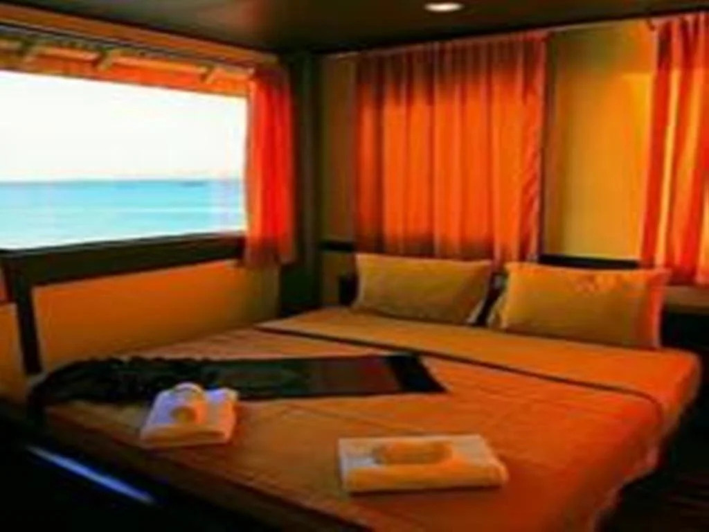 Horizon Bungalow Restaurant and Bar