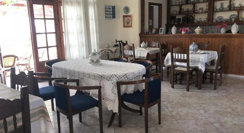 Deidamia Hotel