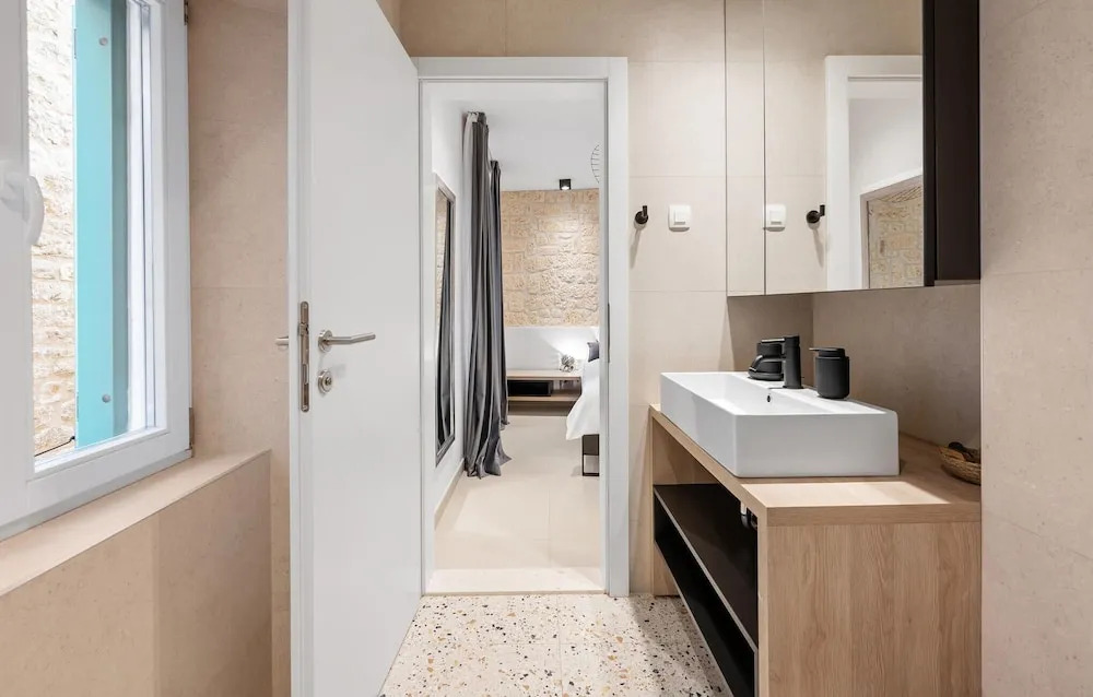 Amazing Home in Sibenik With Wifi and 3 Bedrooms
