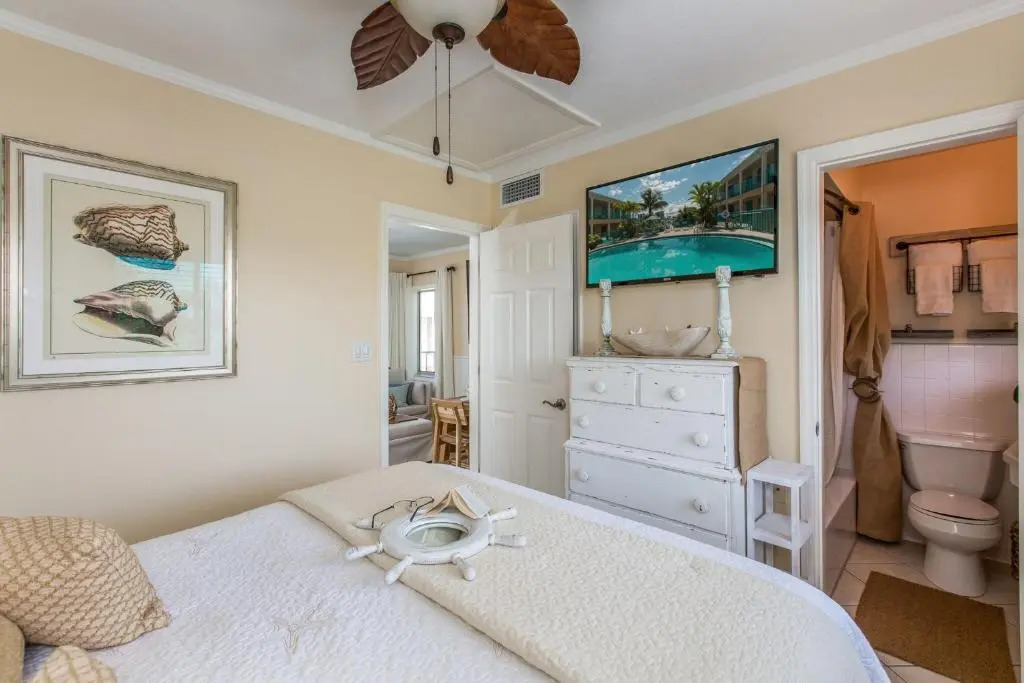 Five Palms Suite 206 - Daily - Weekly - Monthly