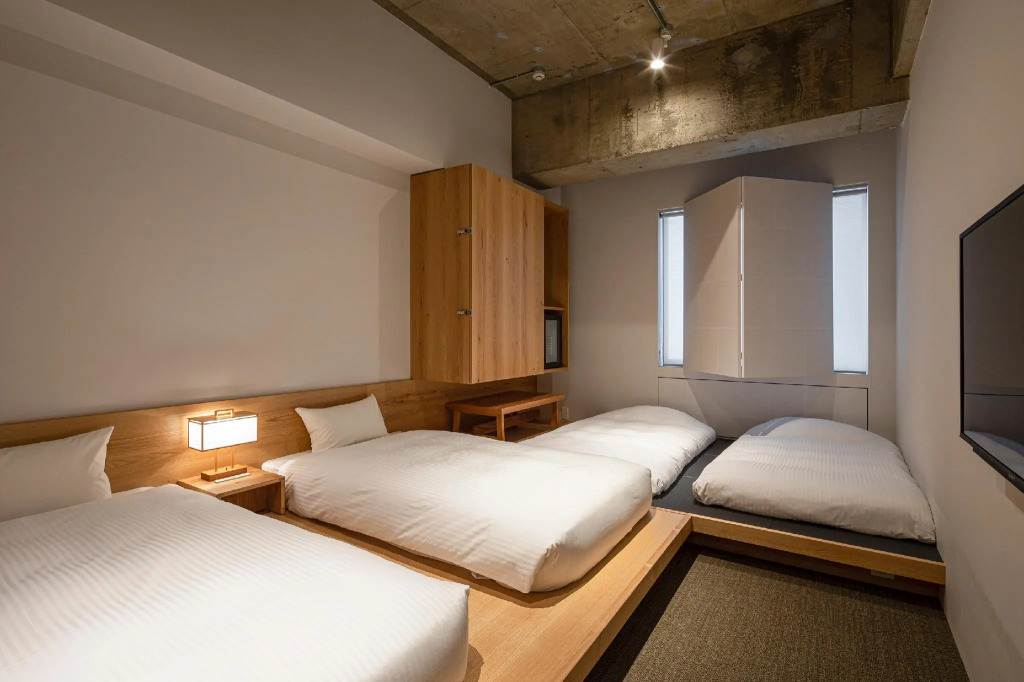 TSUGU Kyoto Sanjo by THE SHARE HOTELS