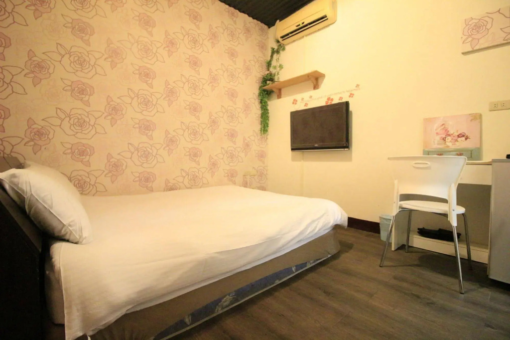 Fengjia Backers Hostel