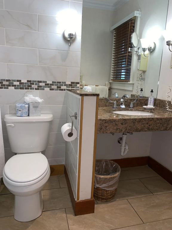 Heron House Court - Adult Only