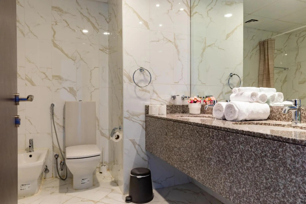 Luxury Villa Private Pool Disinfection Parking