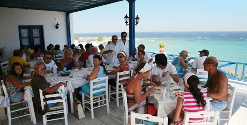 Paros Blue Dolphin FULLY RENOVATED by RIVEA GROUP