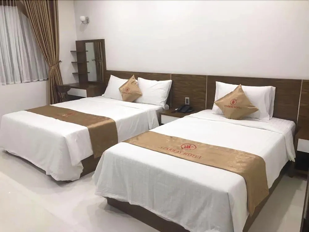 Starway Hotel