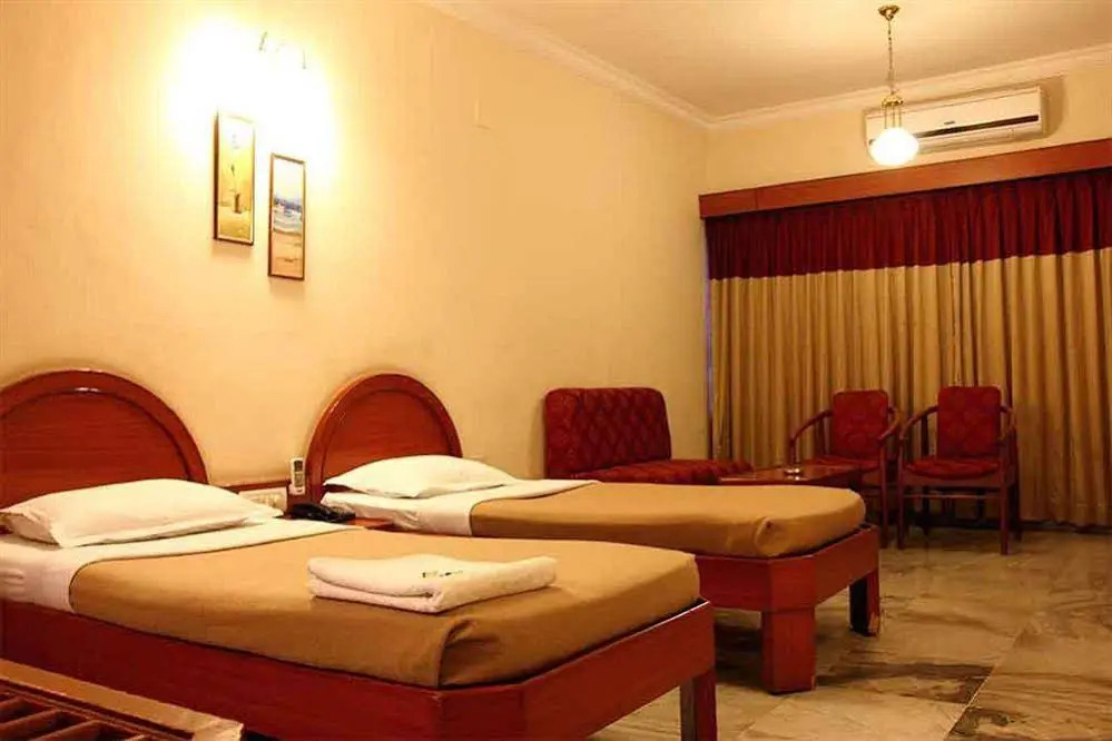 FabHotel Samrat Residency