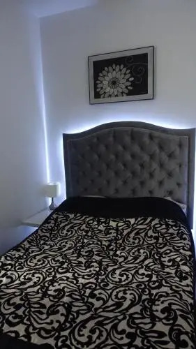 Apartament Neon