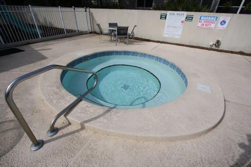Hidden Dunes Beach Villa 10 by Destin Getaways