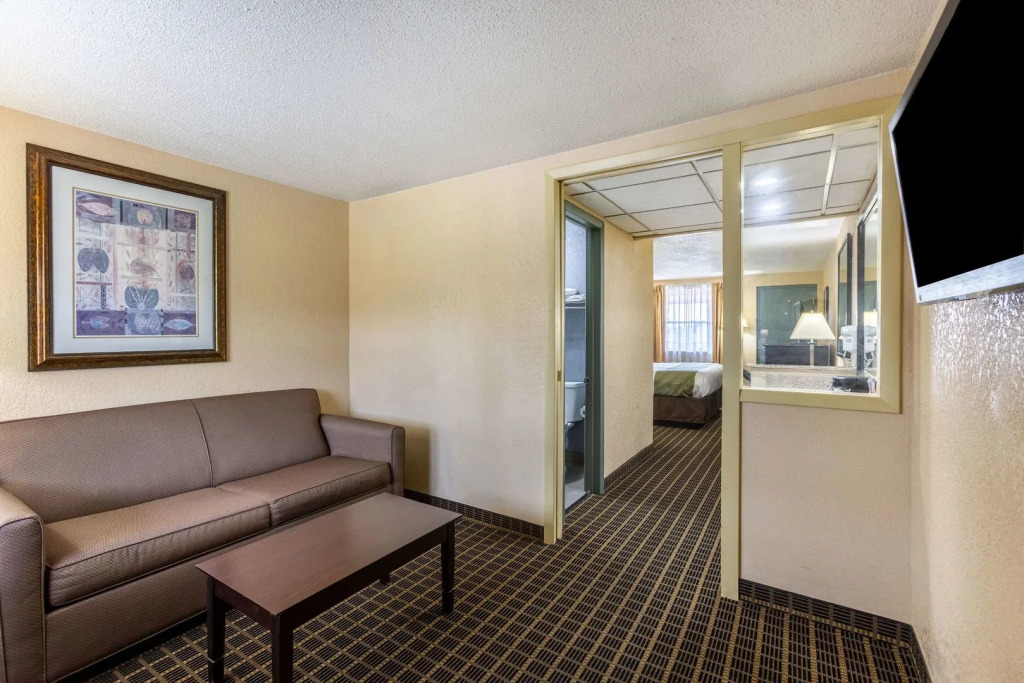 Quality Inn & Suites Big Rapids near University