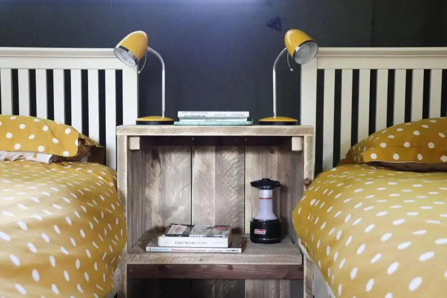 Brackenhill Glamping - Safari Tent with Hot Tub - Sleeps 6